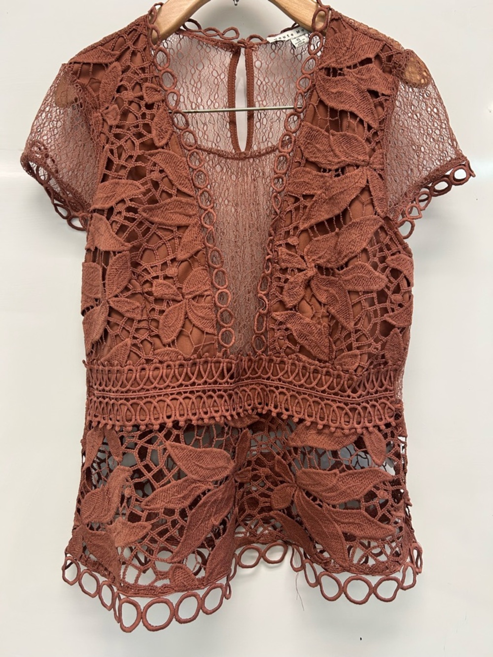 Haute Monde crochet floral lace top - Picture 4 of 9